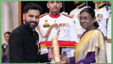 टीम इंडिया के कप्तान रोहित शर्मा को पद्मश्री, राष्ट्रपति भवन में हुआ सम्मान टीम इंडिया के कप्तान रोहित शर्मा को पद्मश्री, राष्ट्रपति भवन में हुआ सम्मान