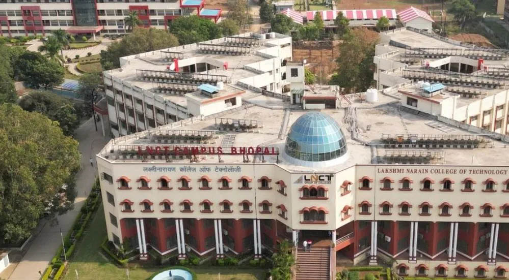 LNCT समूह पर ED का शिकंजा, भोपाल-इंदौर समेत 3 शहरों में छापे; 200 करोड़ की हेराफेरी का आरोप LNCT समूह पर ED का शिकंजा, भोपाल-इंदौर समेत 3 शहरों में छापे; 200 करोड़ की हेराफेरी का आरोप