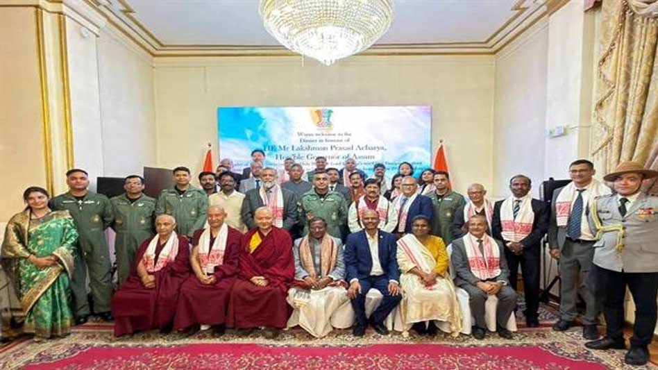 मंगोलिया पहुंचे भगवान बुद्ध के प्रमुख शिष्यों के पवित्र अवशेष : श्रद्धा और सम्मान के साथ हुआ भव्य स्वागत मंगोलिया पहुंचे भगवान बुद्ध के प्रमुख शिष्यों के पवित्र अवशेष : श्रद्धा और सम्मान के साथ हुआ भव्य स्वागत