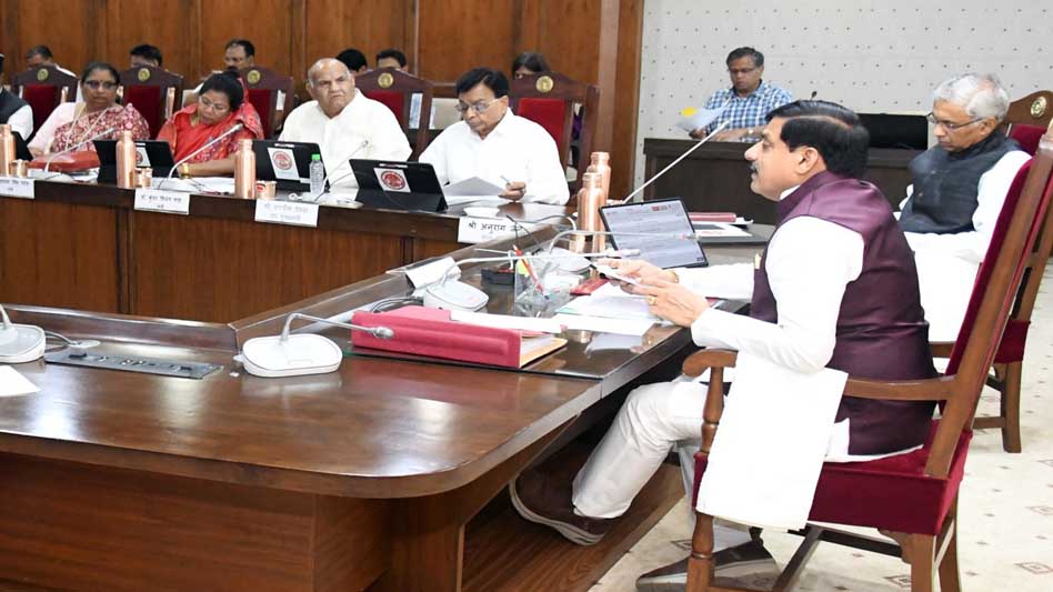 प्रदेश के चहुँमुखी विकास, जन-कल्याण और स्वास्थ्य व्यवस्थाओं को सुदृढ़ करने के लिए 21 हजार 485 करोड़ रूपये की स्वीकृति प्रदेश के चहुँमुखी विकास, जन-कल्याण और स्वास्थ्य व्यवस्थाओं को सुदृढ़ करने के लिए 21 हजार 485 करोड़ रूपये की स्वीकृति