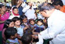 मुख्यमंत्री विष्णु देव साय ने अबूझमाड़ के गारपा में बच्चों और महिलाओं से किया आत्मीय संवाद