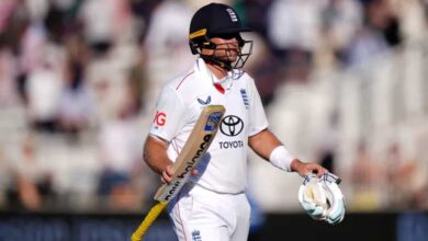 लॉर्ड्स में इतिहास रचने के करीब Joe Root, सिर्फ 75 रन दूर; सचिन के रिकॉर्ड पर भी नजर लॉर्ड्स में इतिहास रचने के करीब Joe Root, सिर्फ 75 रन दूर; सचिन के रिकॉर्ड पर भी नजर
