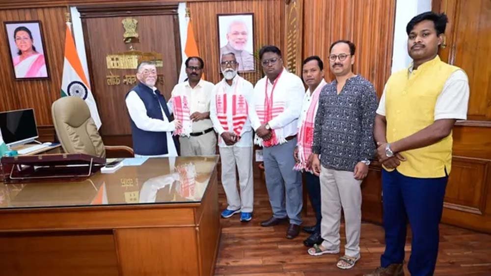 आदिवासी छात्र संघ ने राज्यपाल से की परिसीमन और सरना धर्म कोड की मांग आदिवासी छात्र संघ ने राज्यपाल से की परिसीमन और सरना धर्म कोड की मांग