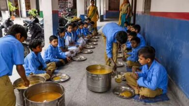 यूपी में MDM रसोइयों की रिटायरमेंट उम्र 62 साल तय करने की तैयारी, सेवा नियमावली बनेगी यूपी में MDM रसोइयों की रिटायरमेंट उम्र 62 साल तय करने की तैयारी, सेवा नियमावली बनेगी