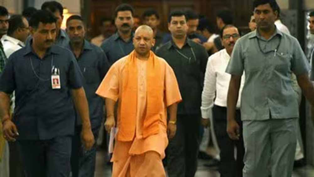 योगी सरकार का बड़ा प्रशासनिक फेरबदल: कई मंत्रियों के जिले बदले, नए चेहरों को जिम्मेदारी