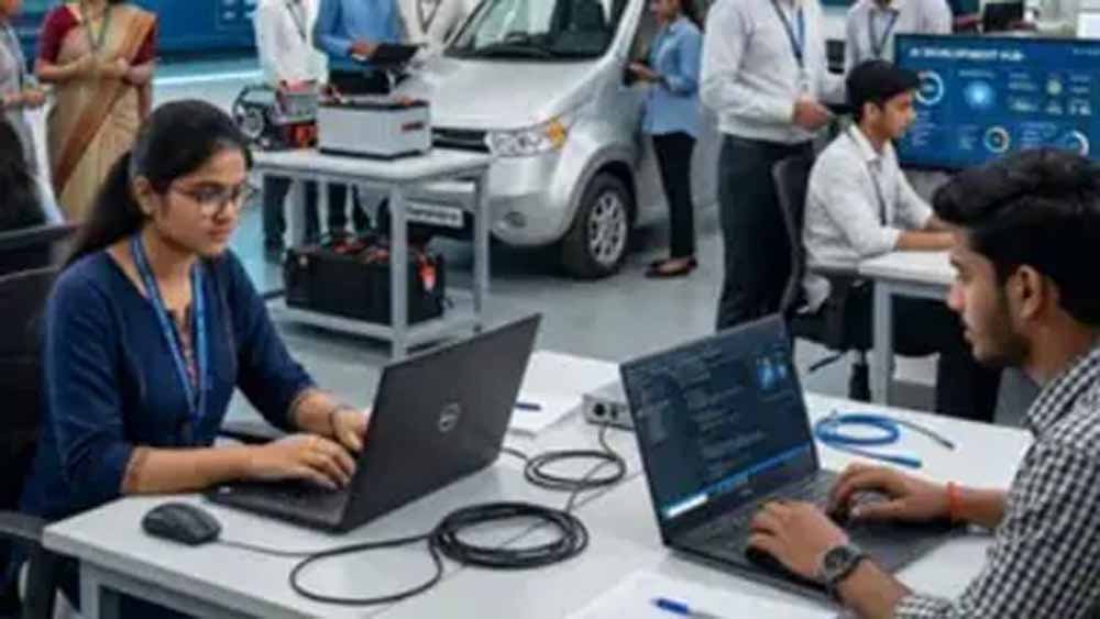 यूपी के 1.5 लाख युवाओं को मिलेगी मुफ्त प्रोफेशनल AI ट्रेनिंग यूपी के 1.5 लाख युवाओं को मिलेगी मुफ्त प्रोफेशनल AI ट्रेनिंग