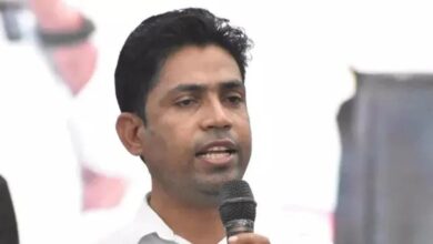 नेपाल बॉर्डर से TMC नेता जहांगीर खान गिरफ्तार, STF की बड़ी कार्रवाई से मचा सियासी हड़कंप नेपाल बॉर्डर से TMC नेता जहांगीर खान गिरफ्तार, STF की बड़ी कार्रवाई से मचा सियासी हड़कंप