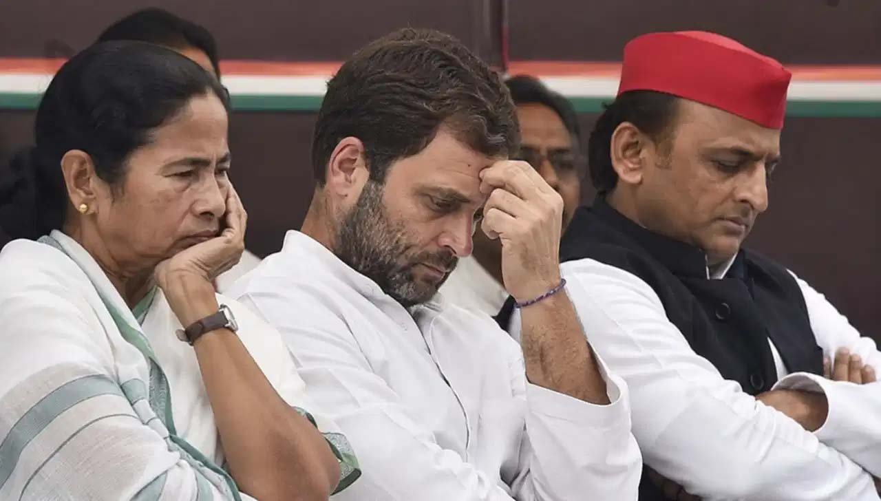 विपक्षी दलों में लगातार बगावत, भाजपा बोली- नेतृत्व संकट से बढ़ रही टूट विपक्षी दलों में लगातार बगावत, भाजपा बोली- नेतृत्व संकट से बढ़ रही टूट