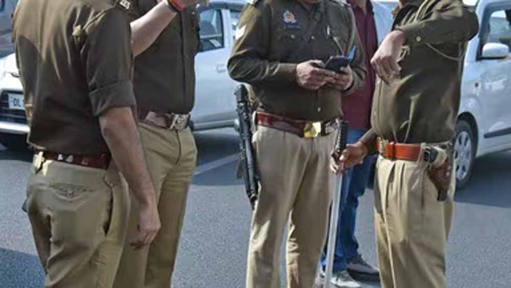 यूपी पुलिस भर्ती परीक्षा: 32,679 पदों के लिए 28.86 लाख अभ्यर्थी, कड़ी सुरक्षा व्यवस्था यूपी पुलिस भर्ती परीक्षा: 32,679 पदों के लिए 28.86 लाख अभ्यर्थी, कड़ी सुरक्षा व्यवस्था