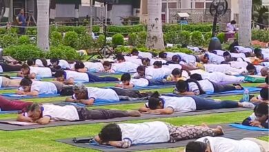 AIIMS में योग दिवस का आयोजन, डॉक्टरों और मरीजों ने मिलकर किया योग