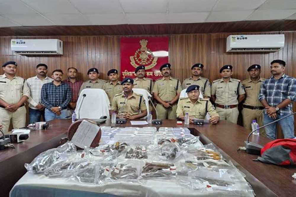 मध्यप्रदेश पुलिस की अवैध हथियारों के विरुद्ध बड़ी कार्रवाई मध्यप्रदेश पुलिस की अवैध हथियारों के विरुद्ध बड़ी कार्रवाई