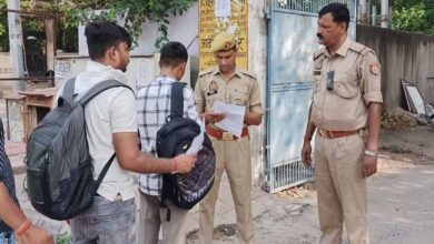 बिहार सिपाही भर्ती परीक्षा में सॉल्व्ड आंसर के साथ 2 वीक्षक पकड़े गए, 3 पर FIR दर्ज