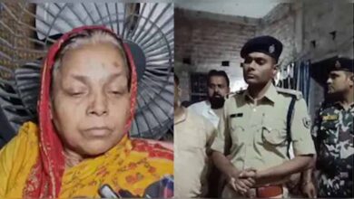 भोजपुर पहुंचे न्यायिक जांच आयोग अध्यक्ष, भरत तिवारी की मां से बोले- ‘आपके दर्द को समझता हूं’