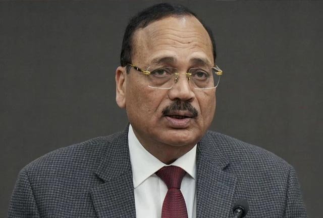 ‘साइबर अपराधी परजीवी की तरह होते हैं’— CJI सूर्यकांत की सख्त टिप्पणी, आरोपी की जमानत याचिका खारिज ‘साइबर अपराधी परजीवी की तरह होते हैं’— CJI सूर्यकांत की सख्त टिप्पणी, आरोपी की जमानत याचिका खारिज
