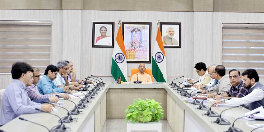 वर्ष 2030 तक 2 गीगावाट अतिरिक्त डेटा सेंटर क्षमता विकसित करने का लक्ष्य लेकर काम करें: मुख्यमंत्री वर्ष 2030 तक 2 गीगावाट अतिरिक्त डेटा सेंटर क्षमता विकसित करने का लक्ष्य लेकर काम करें: मुख्यमंत्री