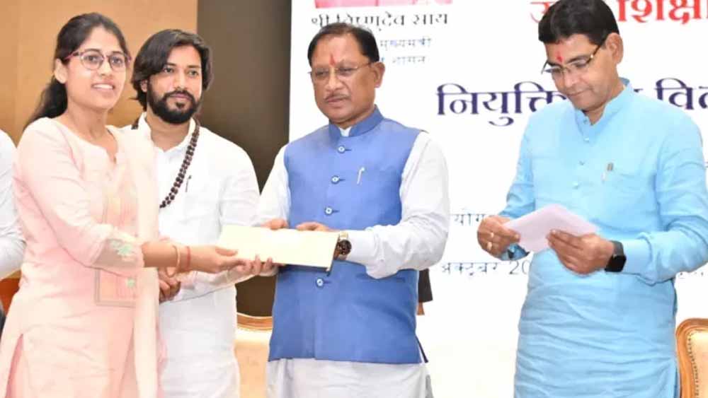 जशपुर दौरे पर रहेंगे CM साय, जैविक खेती कार्यशाला और जनकल्याण शिविर में करेंगे शिरकत जशपुर दौरे पर रहेंगे CM साय, जैविक खेती कार्यशाला और जनकल्याण शिविर में करेंगे शिरकत