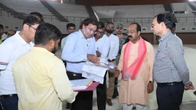 बिलासपुर में PWD अधिकारियों पर बरसे उपमुख्यमंत्री अरुण साव, लापरवाही पर लगाई फटकार बिलासपुर में PWD अधिकारियों पर बरसे उपमुख्यमंत्री अरुण साव, लापरवाही पर लगाई फटकार