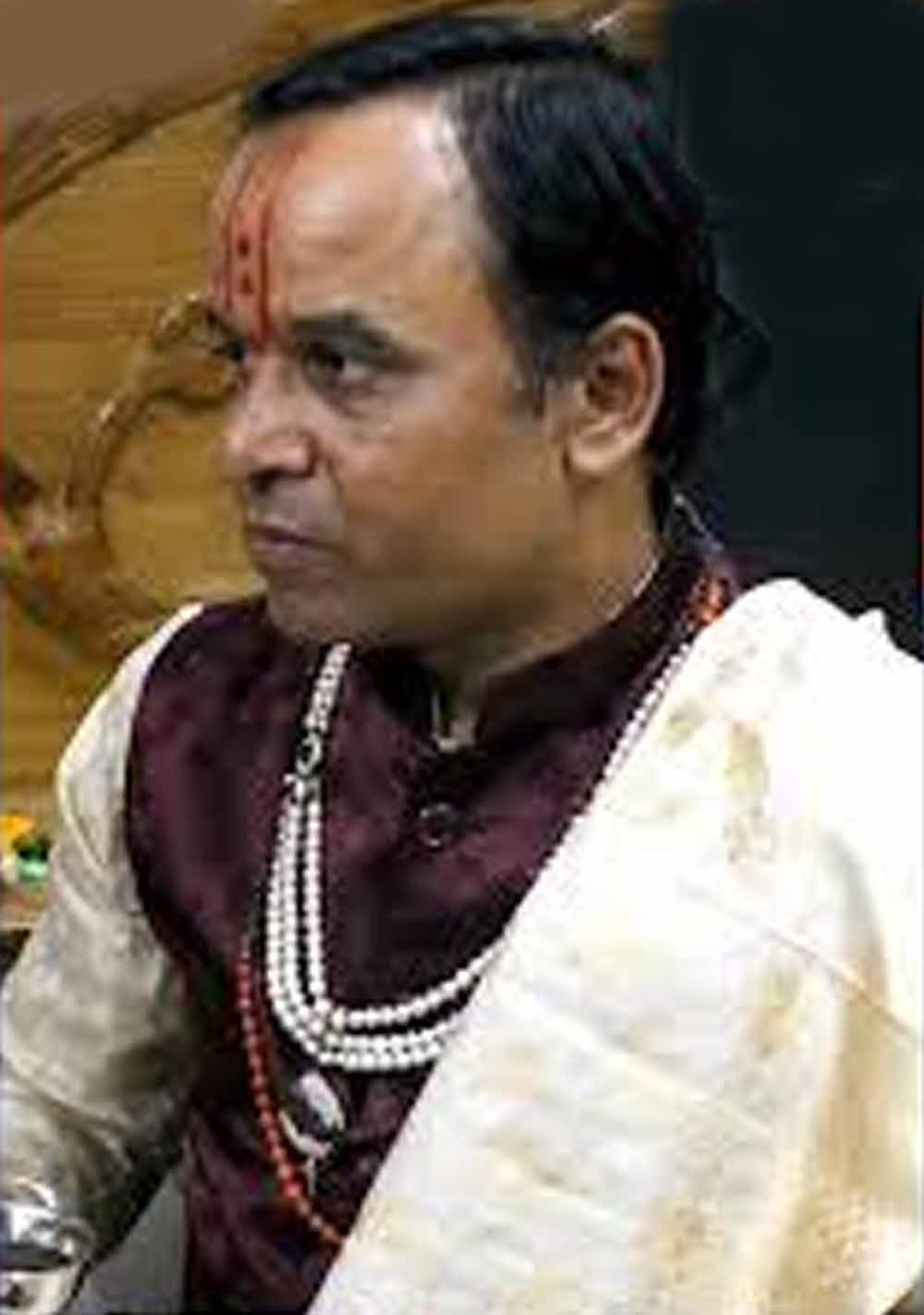 महासमुंद जेल से रायपुर लाया गया दुष्कर्म आरोपी नरेंद्र शास्त्री, चावल देखकर भविष्य बताने का करता था दावा महासमुंद जेल से रायपुर लाया गया दुष्कर्म आरोपी नरेंद्र शास्त्री, चावल देखकर भविष्य बताने का करता था दावा