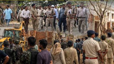 बलरामपुर में बुलडोजर एक्शन, 23 अवैध मकान ढहाए; 7 एकड़ सरकारी जमीन अतिक्रमण से मुक्त बलरामपुर में बुलडोजर एक्शन, 23 अवैध मकान ढहाए; 7 एकड़ सरकारी जमीन अतिक्रमण से मुक्त