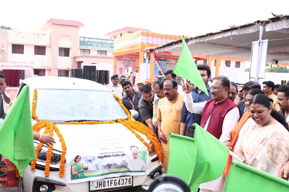 ड्रोन दीदी अभियान से कृषि क्षेत्र में तकनीक और मातृशक्ति का होगा सशक्त संगम : मुख्यमंत्री विष्णुदेव साय ड्रोन दीदी अभियान से कृषि क्षेत्र में तकनीक और मातृशक्ति का होगा सशक्त संगम : मुख्यमंत्री विष्णुदेव साय