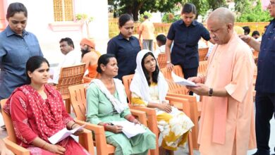 जरूरतमंदों के इलाज और मकान की व्यवस्था कराएगी सरकार: सीएम योगी