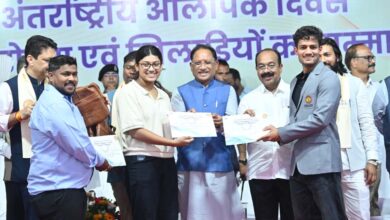 मुख्यमंत्री  विष्णुदेव साय ने खिलाड़ियों का बढ़ाया उत्साह: 2036 पौधों के रोपण से ओलंपिक मेजबानी के संकल्प को दी नई ऊर्जा