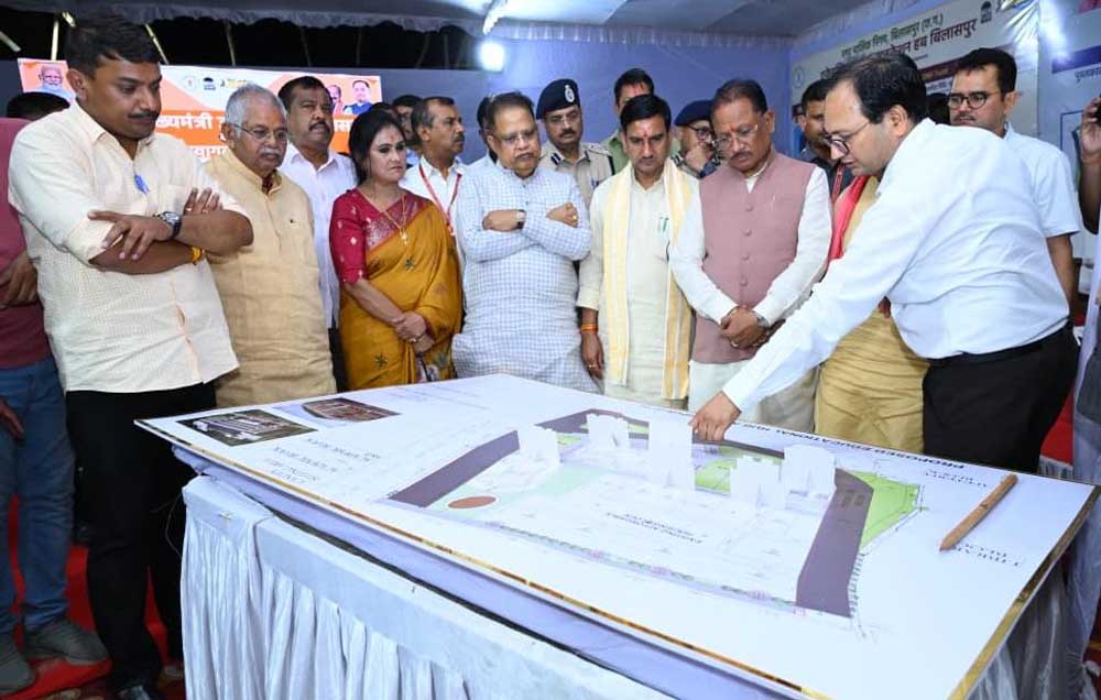 मुख्यमंत्री श् विष्णुदेव साय ने बिलासपुर में निर्माणाधीन नालंदा परिसर एवं एजुकेशन हब का किया निरीक्षण
