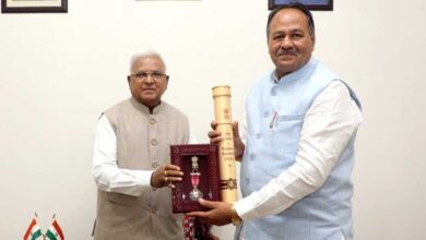 द्मश्री अलंकरण मिलने पर परिषद में अभिनंदन समारोह