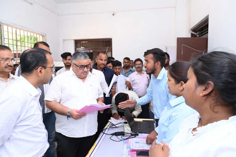 संभाग स्तरीय रोजगार मेले में युवाओं का बढ़ाया उत्साह, मंत्री  राजेश अग्रवाल बोले— प्रतिभा और कौशल को मिलेगा बेहतर अवसर