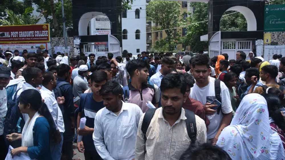 सिपाही भर्ती परीक्षा-2025 सकुशल संपन्न, 28.86 लाख अभ्यर्थियों में 75.94 प्रतिशत रहे उपस्थित सिपाही भर्ती परीक्षा-2025 सकुशल संपन्न, 28.86 लाख अभ्यर्थियों में 75.94 प्रतिशत रहे उपस्थित