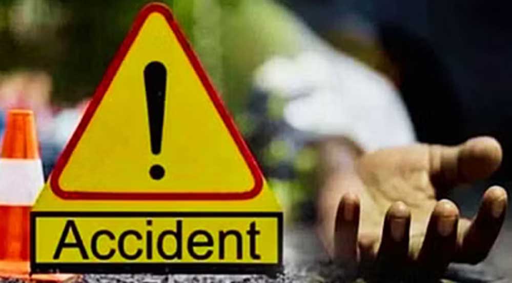भारत में सड़क हादसों का भयावह सच! 2024 में 1.77 लाख मौतें, हर घंटे 20 लोगों ने गंवाई जान भारत में सड़क हादसों का भयावह सच! 2024 में 1.77 लाख मौतें, हर घंटे 20 लोगों ने गंवाई जान