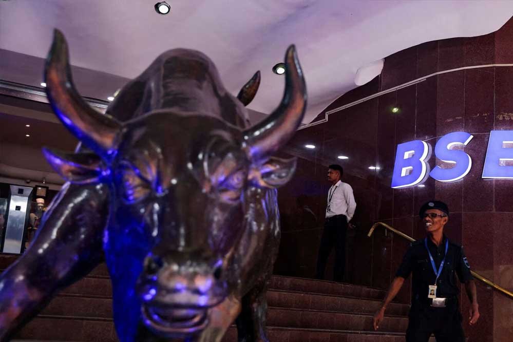 अमेरिका से मिले ‘Bad’ संकेत, ट्रंप के बयान से बढ़ी उम्मीद… शेयर बाजार आखिर क्यों हो गया कन्फ्यूज? अमेरिका से मिले ‘Bad’ संकेत, ट्रंप के बयान से बढ़ी उम्मीद… शेयर बाजार आखिर क्यों हो गया कन्फ्यूज?