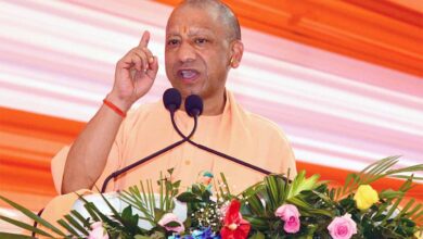अलीगढ़ दौरा बीच में छोड़कर लखनऊ रवाना हुए मुख्यमंत्री अलीगढ़ दौरा बीच में छोड़कर लखनऊ रवाना हुए मुख्यमंत्री