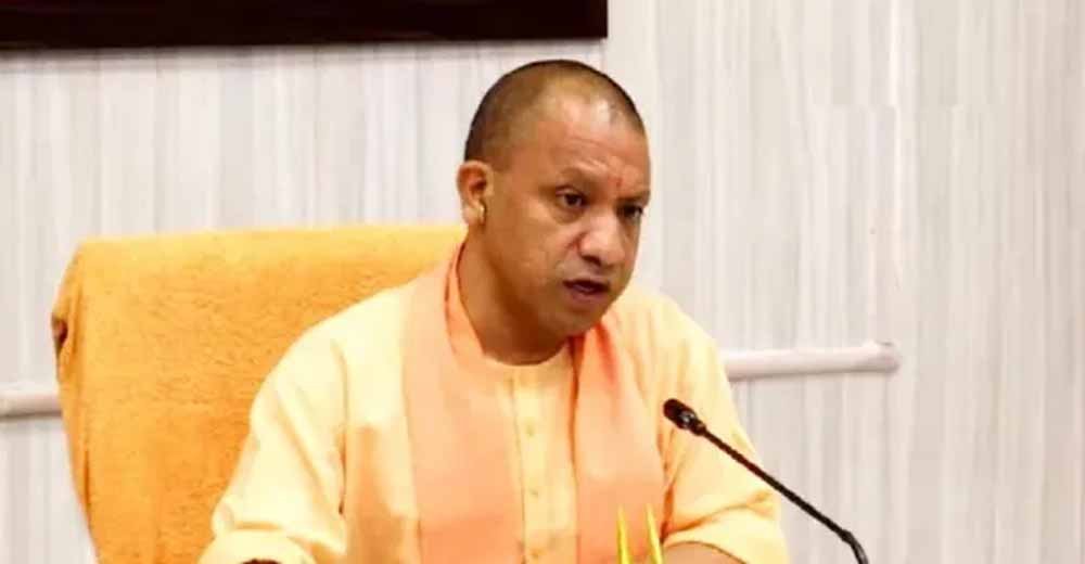 झांसी में सीएम योगी की समीक्षा बैठक: कानून-व्यवस्था और विकास कार्यों पर सख्त निर्देश झांसी में सीएम योगी की समीक्षा बैठक: कानून-व्यवस्था और विकास कार्यों पर सख्त निर्देश