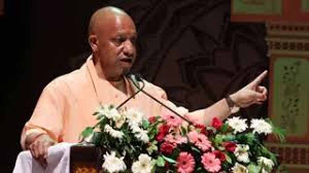 सीएम योगी का अयोध्या में बयान, राम मंदिर चढ़ावा विवाद पर SIT जांच का दिया भरोसा सीएम योगी का अयोध्या में बयान, राम मंदिर चढ़ावा विवाद पर SIT जांच का दिया भरोसा