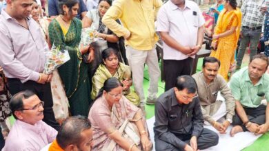 उद्योग मंत्री लखनलाल देवांगन ने सड़क डामरीकरण का कार्य प्रारंभ कराया