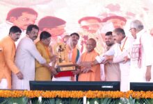 मंच पर मुख्यमंत्री के आने के बाद से पंडाल में गूंजता रहा जय  राम व बुलडोजर बाबा का जयघोष