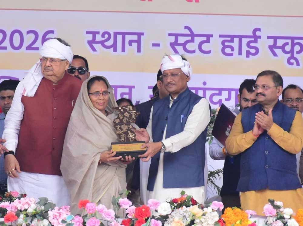 राजनांदगांव को 510 करोड़ की सौगात: सीएम विष्णु देव साय ने 333 विकास कार्यों का किया लोकार्पण-भूमिपूजन राजनांदगांव को 510 करोड़ की सौगात: सीएम विष्णु देव साय ने 333 विकास कार्यों का किया लोकार्पण-भूमिपूजन