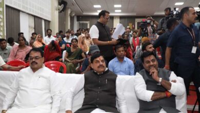 प्रकृति हमारी मां है, इसे रासायनिक उर्वरकों से बचाएं, प्राकृतिक खेती अपनाएं : प्रधानमंत्री मोदी प्रकृति हमारी मां है, इसे रासायनिक उर्वरकों से बचाएं, प्राकृतिक खेती अपनाएं : प्रधानमंत्री मोदी