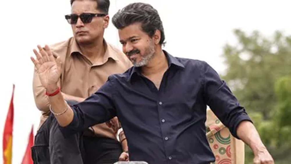 तमिलनाडु में ऑपरेशन L तेज, AIADMK के 10 विधायक जल्द TVK में शामिल होंगे। तमिलनाडु में ऑपरेशन L तेज, AIADMK के 10 विधायक जल्द TVK में शामिल होंगे।