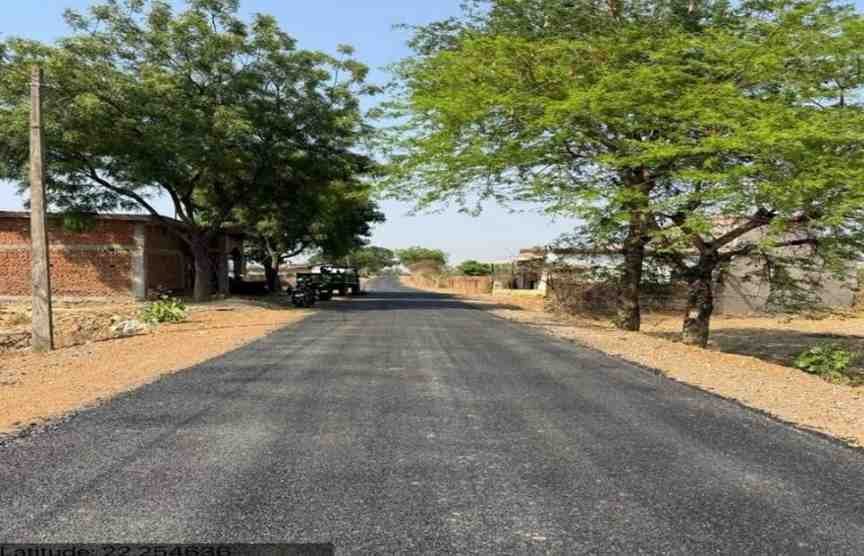 डीएमएफ से बदली खनन प्रभावित गांवों की तस्वीर, 181 लाख की सड़क ने विकास को दी रफ्तार डीएमएफ से बदली खनन प्रभावित गांवों की तस्वीर, 181 लाख की सड़क ने विकास को दी रफ्तार