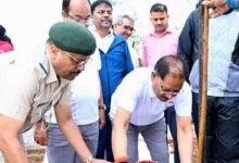 मुख्यमंत्री विष्णु देव साय ने ‘एक पेड़ माँ के नाम’ अभियान के तहत किया पौधारोपण