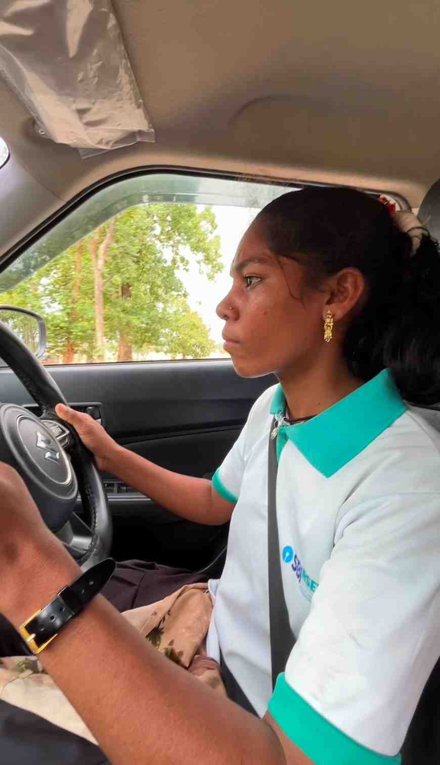 स्टेयरिंग ने बदली जिंदगी: पुनर्वास केंद्र से निकलकर आत्मनिर्भरता की राह पर बढ़े सुकमा के युवा स्टेयरिंग ने बदली जिंदगी: पुनर्वास केंद्र से निकलकर आत्मनिर्भरता की राह पर बढ़े सुकमा के युवा