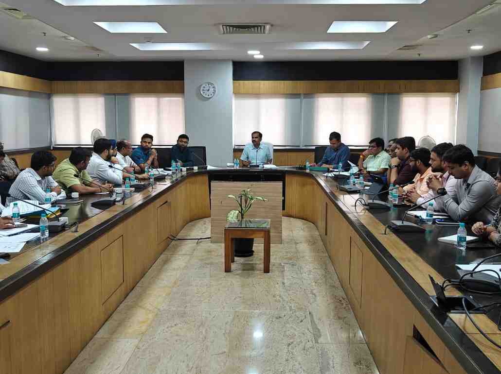 छत्तीसगढ़ में ईवी चार्जिंग नेटवर्क को मिलेगा बूस्ट, सरकार लाएगी एकीकृत एप छत्तीसगढ़ में ईवी चार्जिंग नेटवर्क को मिलेगा बूस्ट, सरकार लाएगी एकीकृत एप