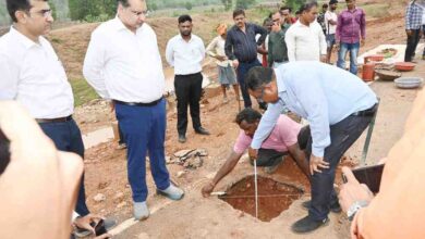 गुणवत्ता विहीन निर्माण कार्यों को लेकर सहायक अभियंता सौरभ देशमुख और उप अभियंता जे रितेश नायडू को तत्काल किया गया निलंबित गुणवत्ता विहीन निर्माण कार्यों को लेकर सहायक अभियंता सौरभ देशमुख और उप अभियंता जे रितेश नायडू को तत्काल किया गया निलंबित