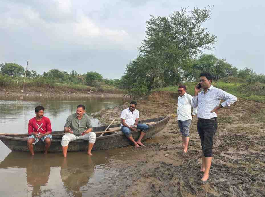 झेंझरी इंटक वेल का पाइप फटने से जलापूर्ति बाधित, नगर पालिका अध्यक्ष ने किया औचक निरीक्षण झेंझरी इंटक वेल का पाइप फटने से जलापूर्ति बाधित, नगर पालिका अध्यक्ष ने किया औचक निरीक्षण