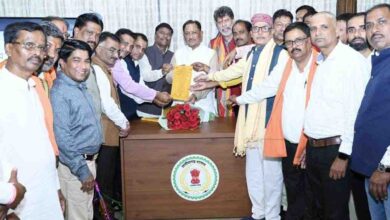 बस्तर गोंचा महापर्व 2026 का निमंत्रण लेकर मुख्यमंत्री विष्णु देव साय से मिले आयोजन समिति के प्रतिनिधि बस्तर गोंचा महापर्व 2026 का निमंत्रण लेकर मुख्यमंत्री विष्णु देव साय से मिले आयोजन समिति के प्रतिनिधि