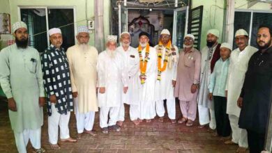 अल फ़लह मुस्लिम वेल फेयर सोसाइटी शांति नगर ने हाजियों का किया इस्तकबाल अल फ़लह मुस्लिम वेल फेयर सोसाइटी शांति नगर ने हाजियों का किया इस्तकबाल