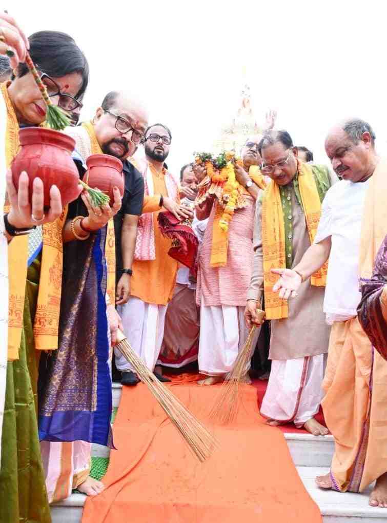 रथयात्रा हमारी आस्था, लोकसंस्कृति, सामाजिक समरसता और जनभागीदारी का जीवंत महापर्व : मुख्यमंत्री विष्णुदेव साय रथयात्रा हमारी आस्था, लोकसंस्कृति, सामाजिक समरसता और जनभागीदारी का जीवंत महापर्व : मुख्यमंत्री विष्णुदेव साय