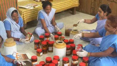निश्चय कार्यक्रम से आत्मनिर्भर बन रहीं महिला बंदी